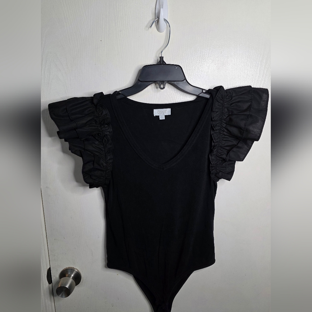 Oddi Stylish Black Ruffle Sleeve Bodysuit